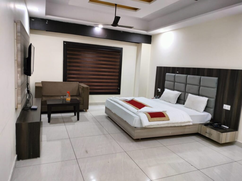 WhatsApp Image 2023-08-29 at 15.20.49